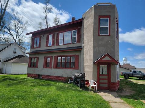 415 N Douglas, Bronson, MI 49028 photo 2