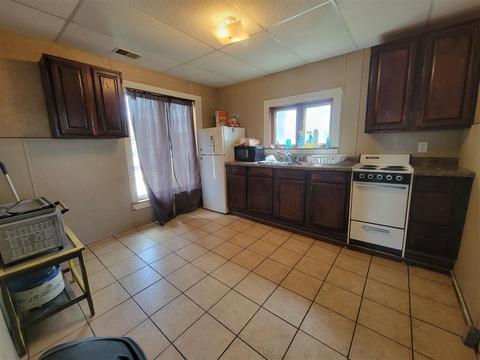 415 N Douglas, Bronson, MI 49028 photo 9