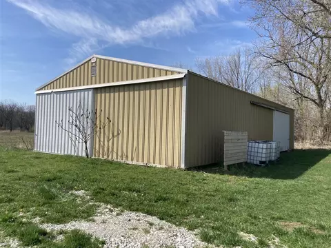 13434 Cleveland, Buchanan, MI 49107 photo 6