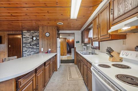 10201 Suzanne, Harrison, MI 48625 photo 14