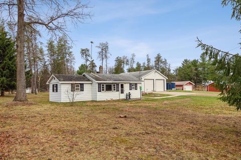 10201 Suzanne, Harrison, MI 48625 photo 2