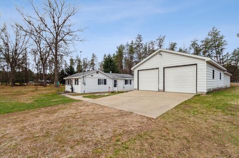10201 Suzanne, Harrison, MI 48625 photo 5