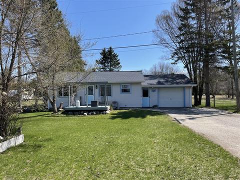 2091 Hill, Manistee, MI 49660