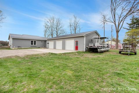 401 Nelson, Stanton, MI 48888 photo 27