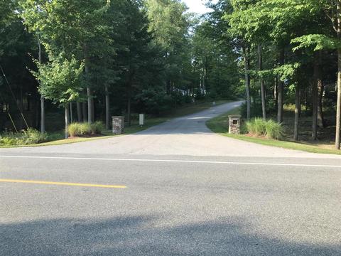 1637 Glen Wood Rd, Ludington, MI 49431