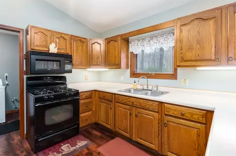 57 E Baseline, Gobles, MI 49055 photo 11