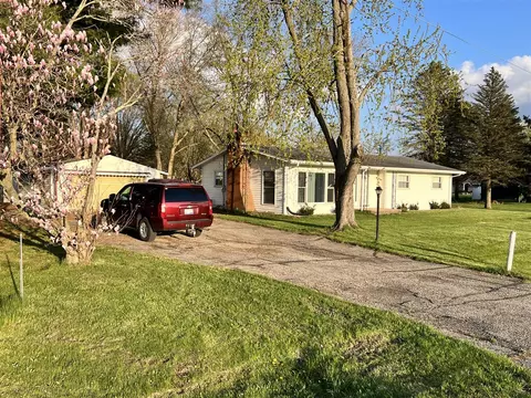 82031 47th, Decatur, MI 49045