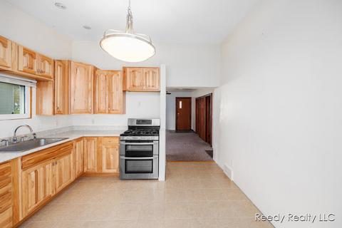 118 Vosper St, Saranac, MI 48881 photo 7