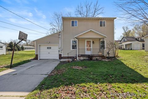 118 Vosper St, Saranac, MI 48881 photo 1