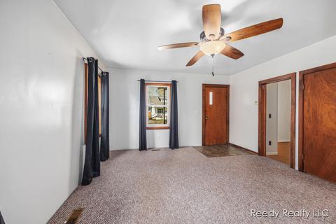 118 Vosper St, Saranac, MI 48881 photo 3