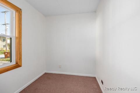 118 Vosper St, Saranac, MI 48881 photo 16