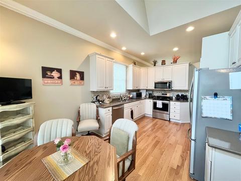 815 E Barrington, Jackson, MI 49203 photo 16