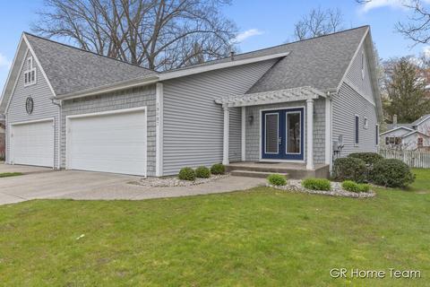 19087 Gildner Crk, Spring Lake, MI 49456
