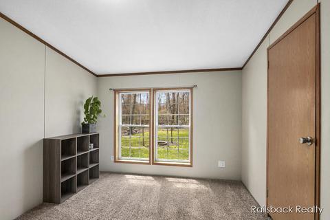 914 E 128th, Grant, MI 49327 photo 13
