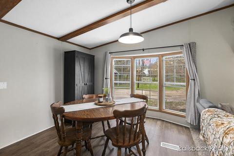 914 E 128th, Grant, MI 49327 photo 5