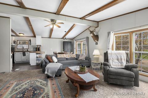 914 E 128th, Grant, MI 49327 photo 4