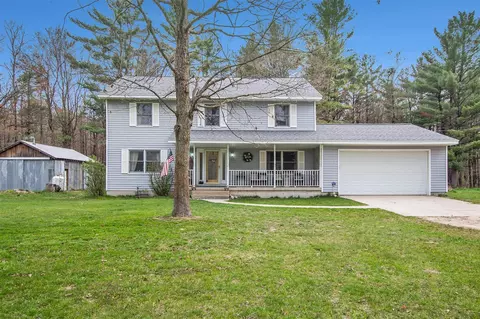 23614 Eisenhower Rd, Newaygo, MI 49337