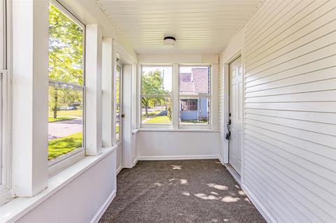1402 1st, Jackson, MI 49203 photo 4
