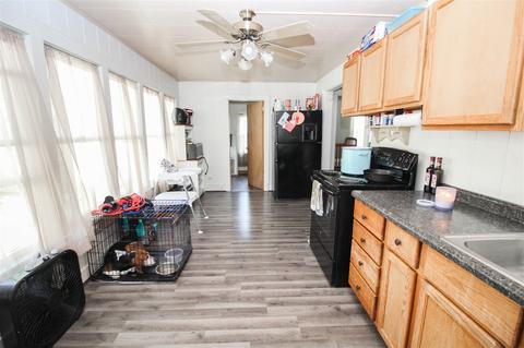 124 S Constantine, Three Rivers, MI 49093 photo 11