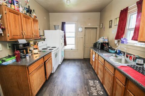 124 S Constantine, Three Rivers, MI 49093 photo 14