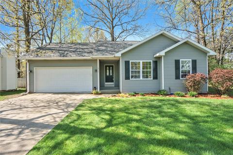 1915 Partridge, Kalamazoo, MI 49009