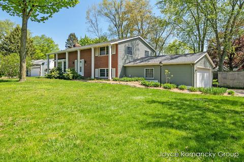 5096 10 Mile, Rockford, MI 49341