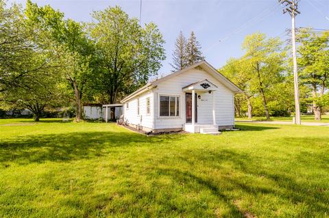1502 Lake, Niles, MI 49120