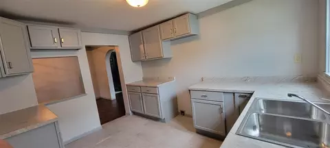 310 E Gilson, Edmore, MI 48829 photo 4