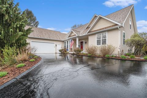 3862 Hidden Crk, Traverse City, MI 49684