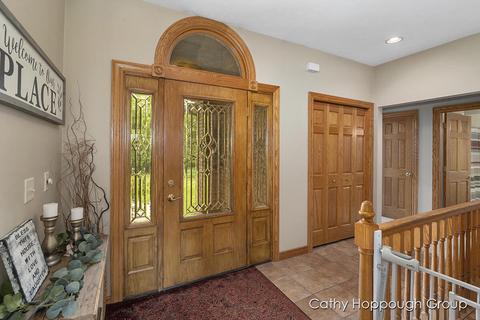 741 Kellogg, Ionia, MI 48846 photo 5