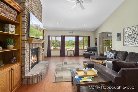 741 Kellogg, Ionia, MI 48846 photo 7