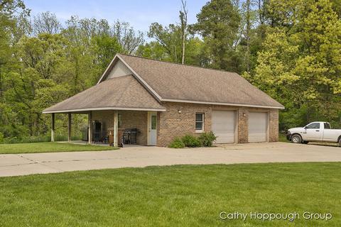 741 Kellogg, Ionia, MI 48846 photo 37