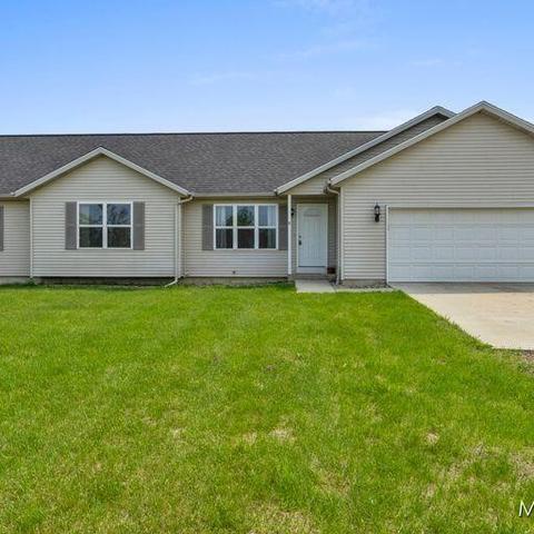 34275 36th, Paw Paw, MI 49079
