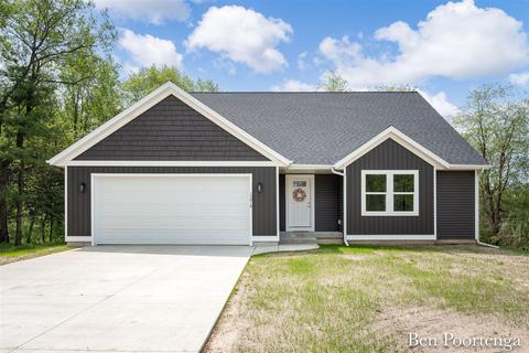 12818 Links Ln NE, Gowen, MI 49326 photo 1