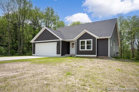 12818 Links Ln NE, Gowen, MI 49326 photo 2