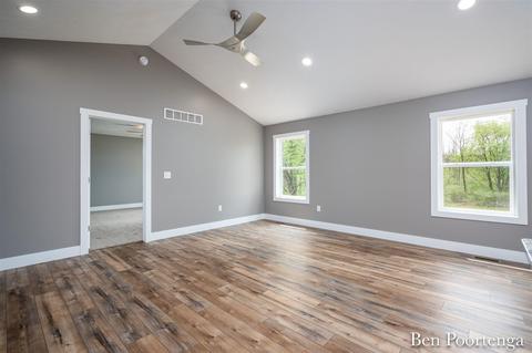 12818 Links Ln NE, Gowen, MI 49326 photo 13