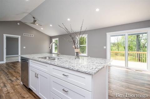 12818 Links Ln NE, Gowen, MI 49326 photo 10