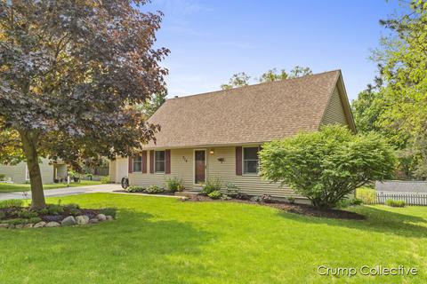 712 Delaware, Lawton, MI 49065