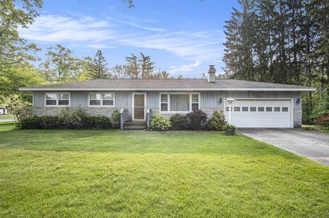2000 N Roberts, Muskegon, MI 49445