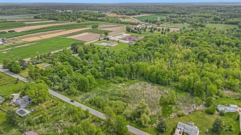 11300 Gordon Vl, Grant, MI 49327