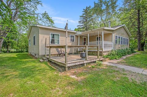 9550 Richmond, Belding, MI 48809 photo 4