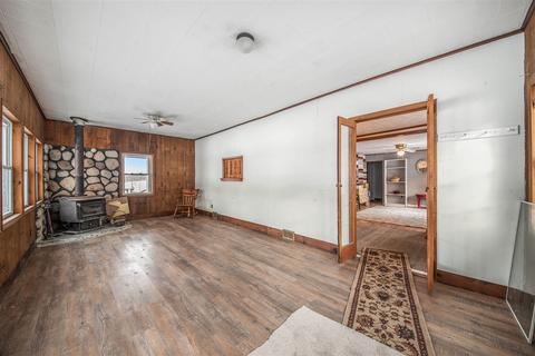 9550 Richmond, Belding, MI 48809 photo 7