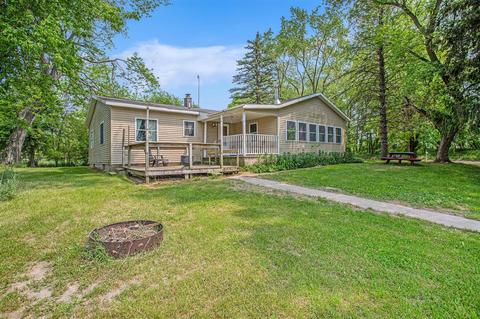 9550 Richmond, Belding, MI 48809 photo 5