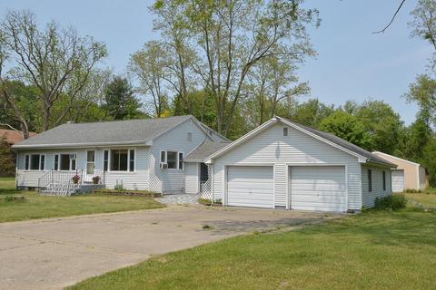 351 South, Lawrence, MI 49064