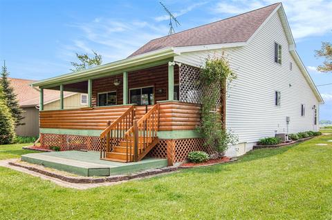 10874 Park Pl, Chippewa Lake, MI 49320