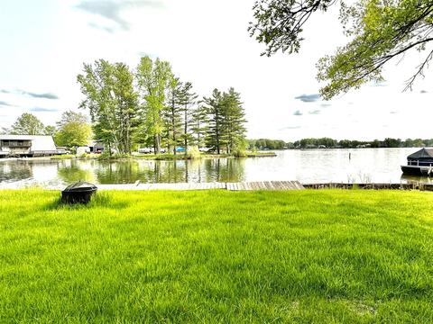 V/l E Suwanee, Howard City, MI 49329