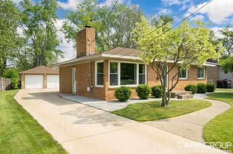 1140 Meadowlane, Kentwood, MI 49508