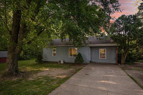2825 W Baseline, Plainwell, MI 49080 photo 2