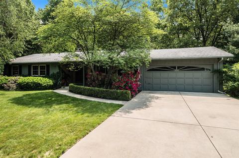 810 Concord, Lawton, MI 49065