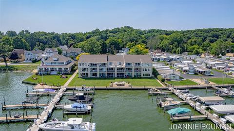 2240 Black Lake Ave #2, Holland, MI 49424